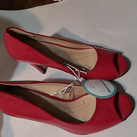 Women's Andrew Geller High Heels 👠 Red NWT - Picture 2 of 13
